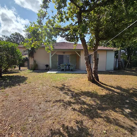Maison 62m Avec Grand Jardin Et Piscine *